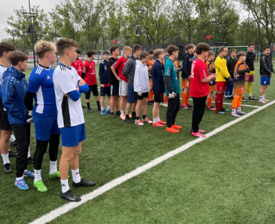 Półfinał wojewódzki w piłce nożnej chłopców klas 7-8 - brązowy medal Trójki